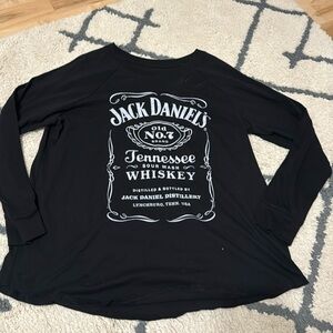 Women’s Jack Daniel’s long sleeve.     Size XXL
